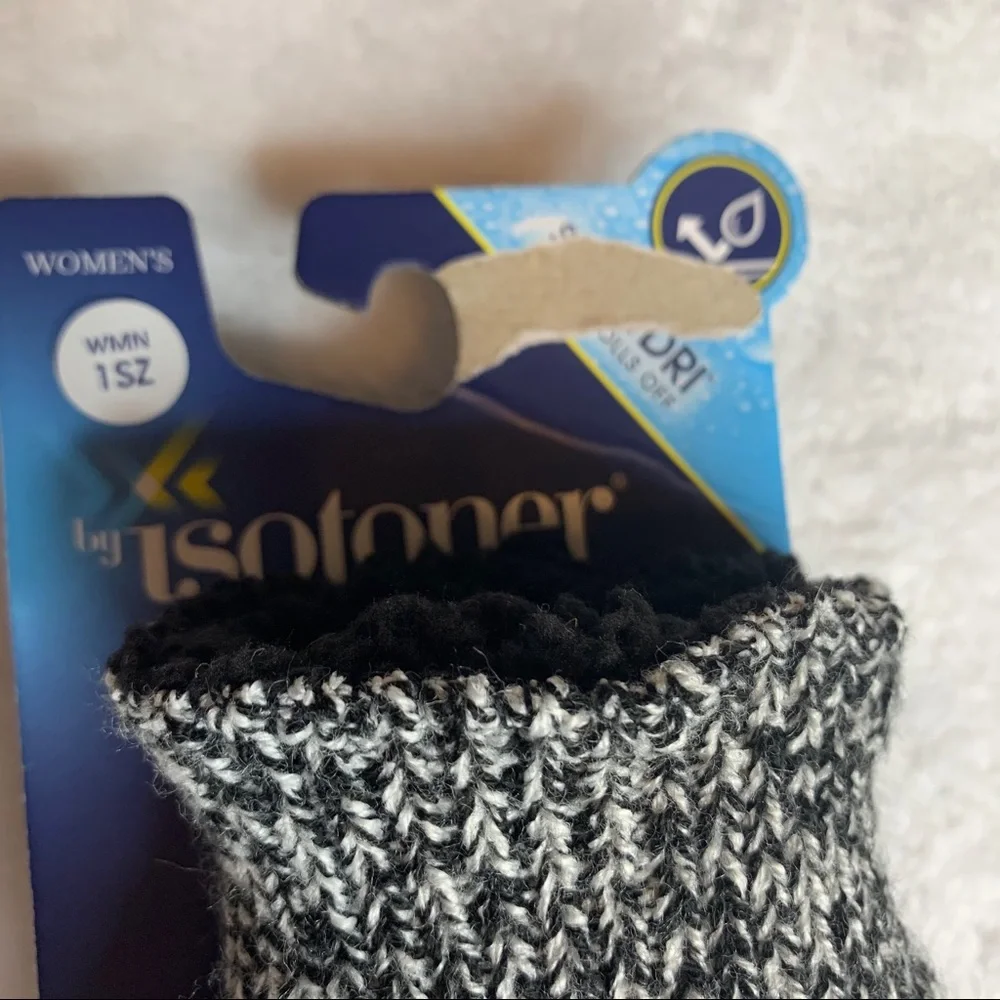 Isotoner Women’s Smart Dri Warm Winter Gloves